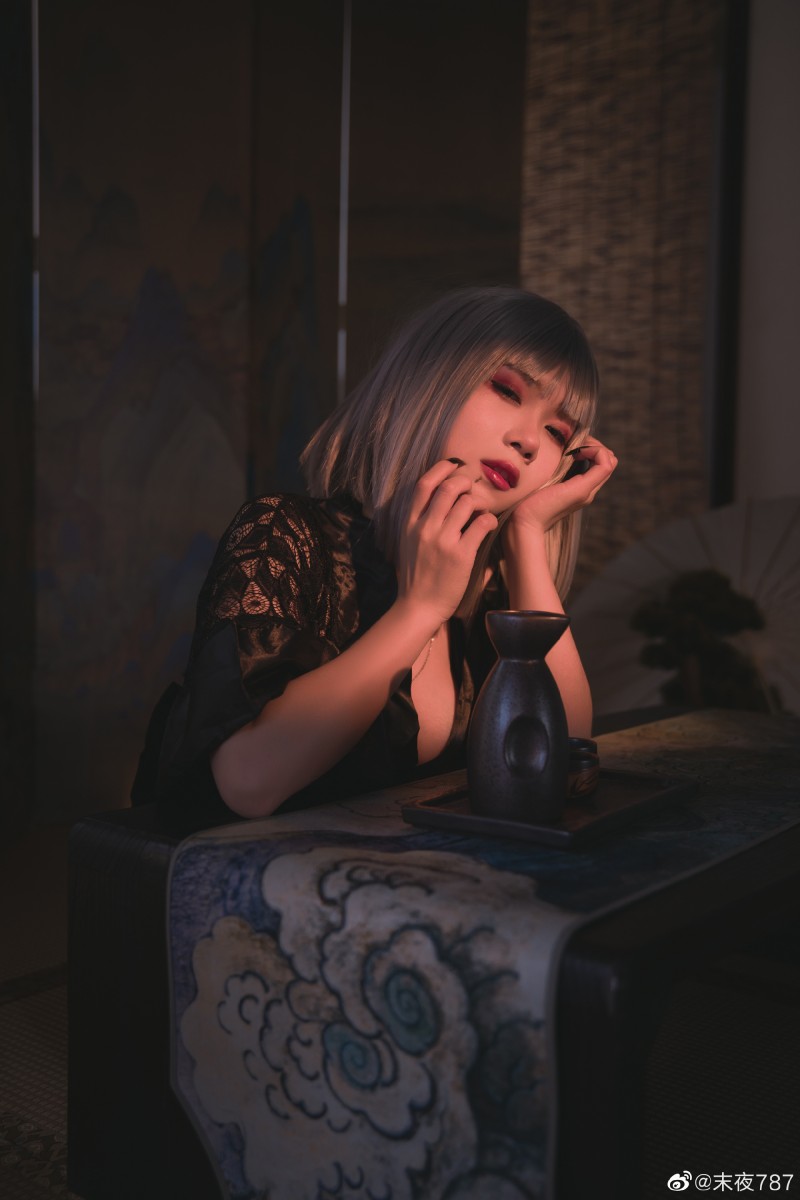 末夜787的图片鉴赏，双重属性的可爱coser
