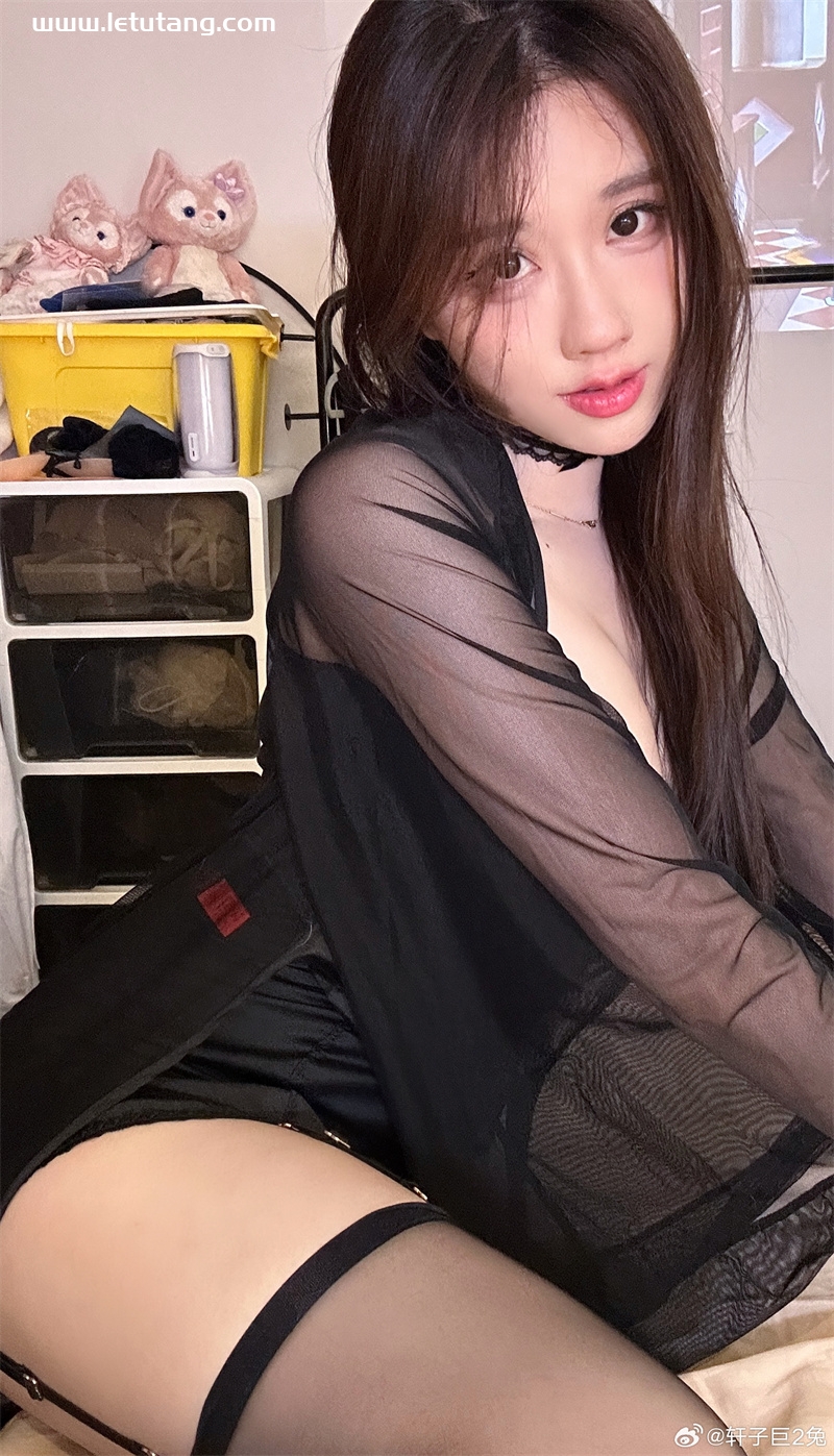 轩子巨二兔所有图片合集分享，维密中的百变女神